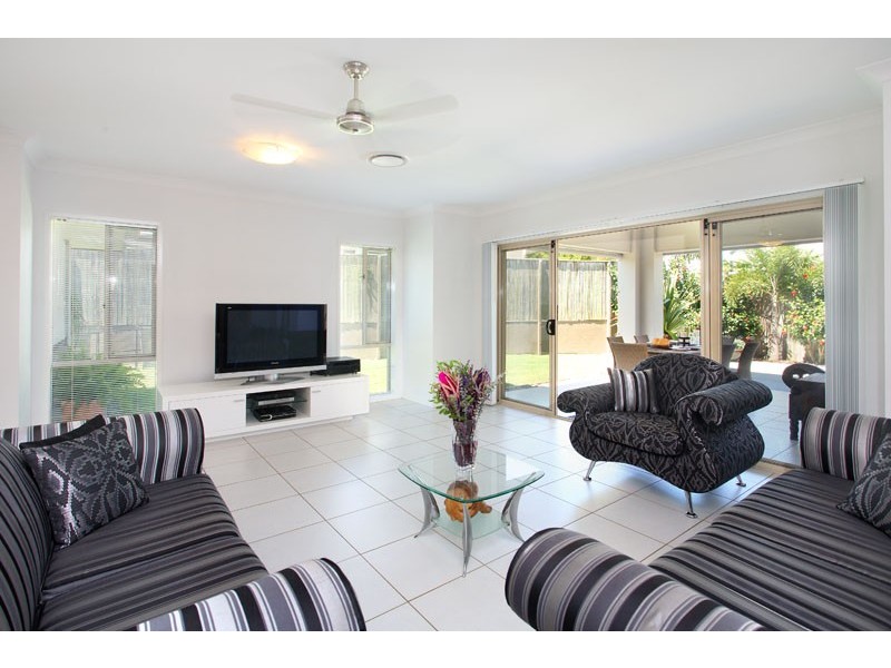 4 Cascade Court, Murrumba Downs QLD 4503