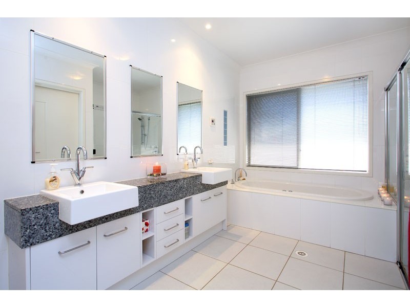 4 Cascade Court, Murrumba Downs QLD 4503