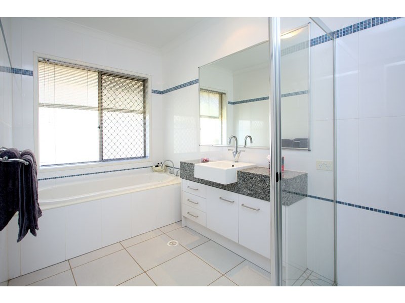 4 Cascade Court, Murrumba Downs QLD 4503