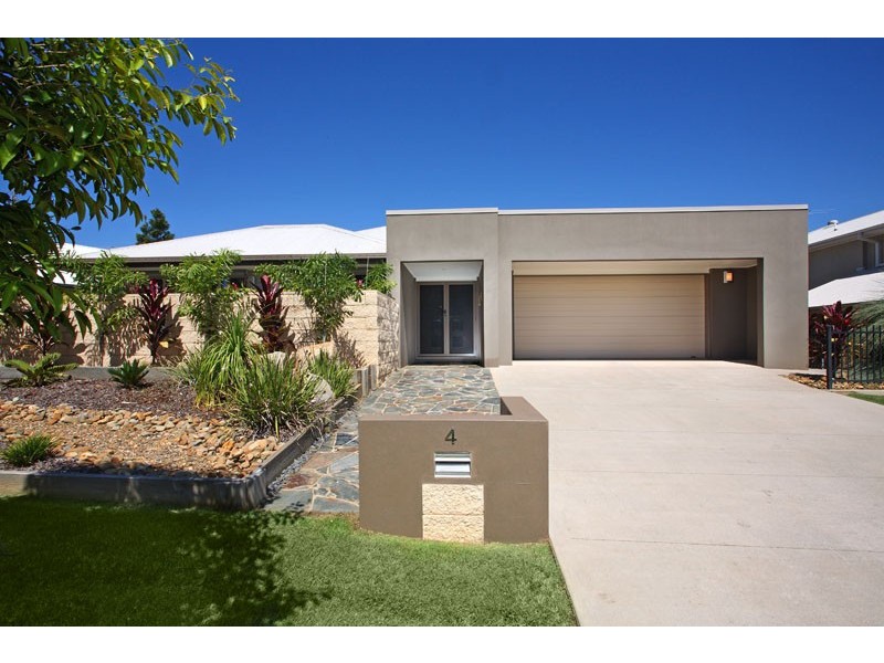 4 Cascade Court, Murrumba Downs QLD 4503
