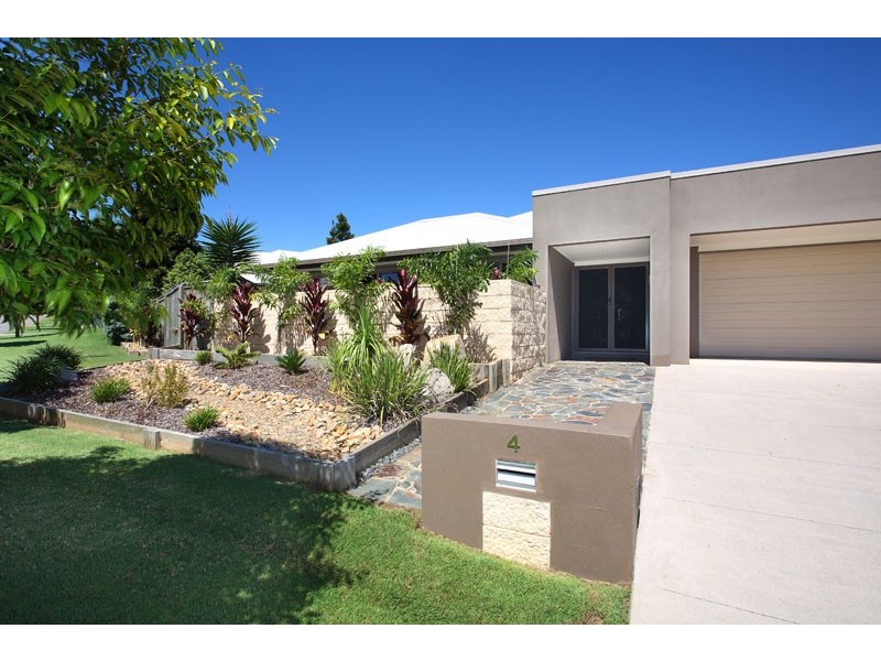 4 Cascade Court, Murrumba Downs QLD 4503