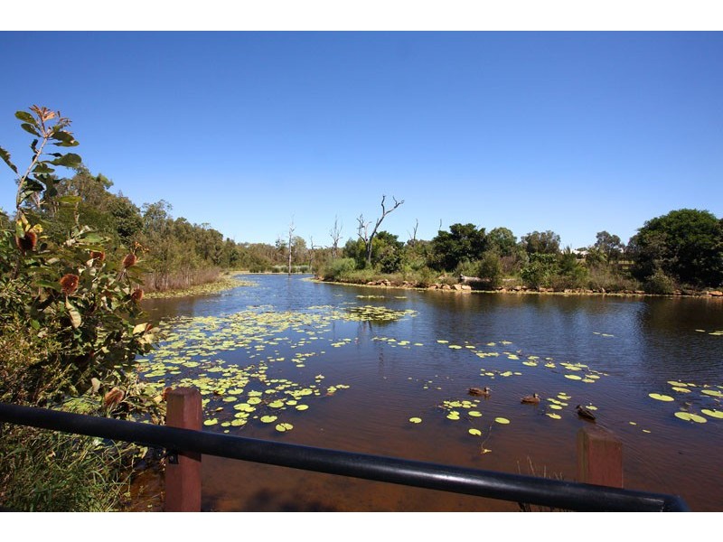 4 Cascade Court, Murrumba Downs QLD 4503