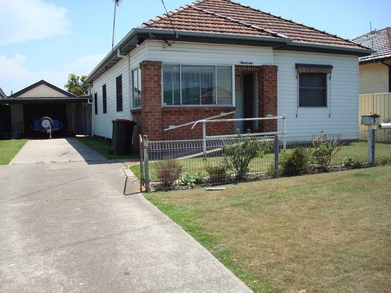 5 Railway Parade, Beresfield NSW 2322