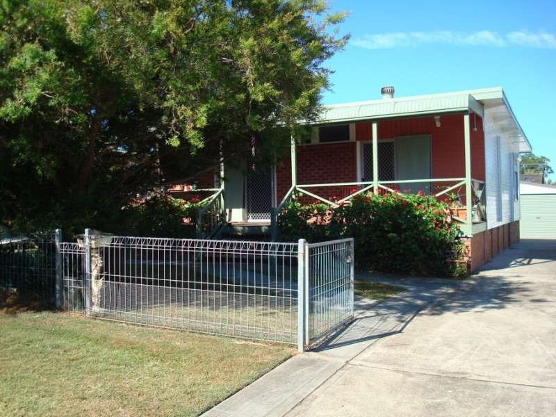 22 Duckenfield Avenue, Woodberry NSW 2322