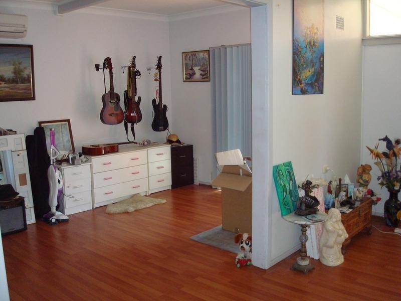 22 Duckenfield Avenue, Woodberry NSW 2322