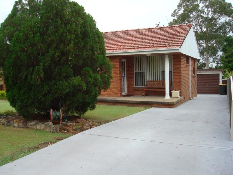 13 Crisp Avenue, Rutherford NSW 2320