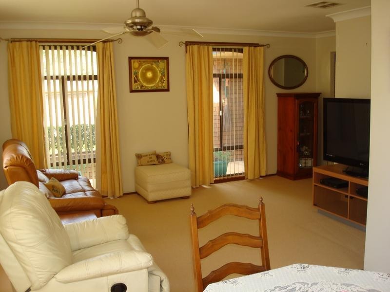 26 Blackett Close, East Maitland NSW 2323