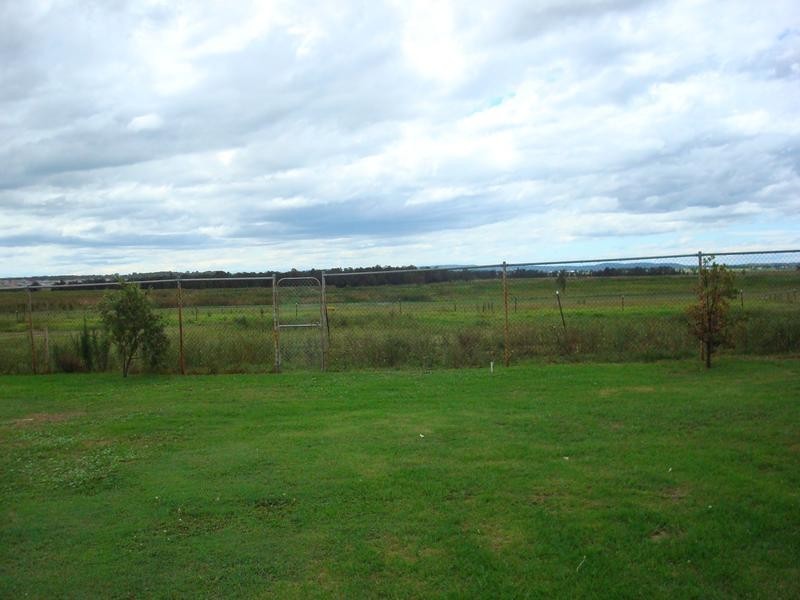 89 Kingstown Rd, Woodberry NSW 2322