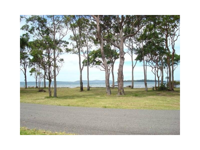 17 Waterfront Road, Swan Bay NSW 2324