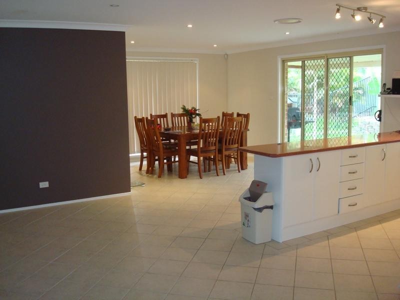 4 Maybush Avenue, Thornton NSW 2322