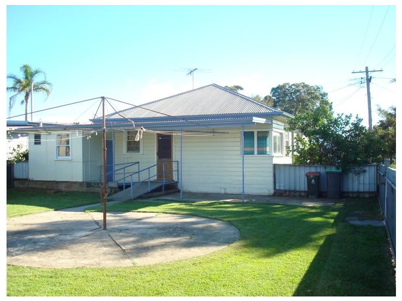 2 Darwin Street, Beresfield NSW 2322
