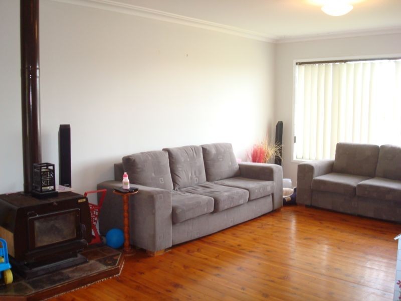 72 Kookaburra Parade, Woodberry NSW 2322