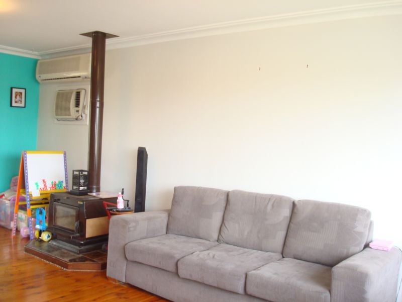 72 Kookaburra Parade, Woodberry NSW 2322