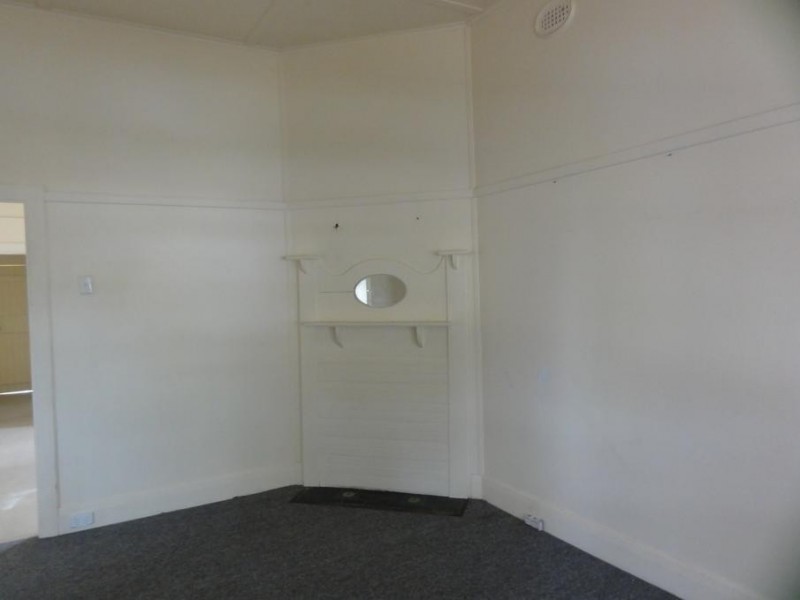 16 Chaucer Street, Beresfield NSW 2322