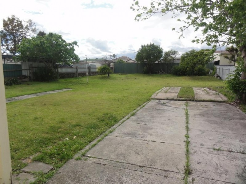 16 Chaucer Street, Beresfield NSW 2322