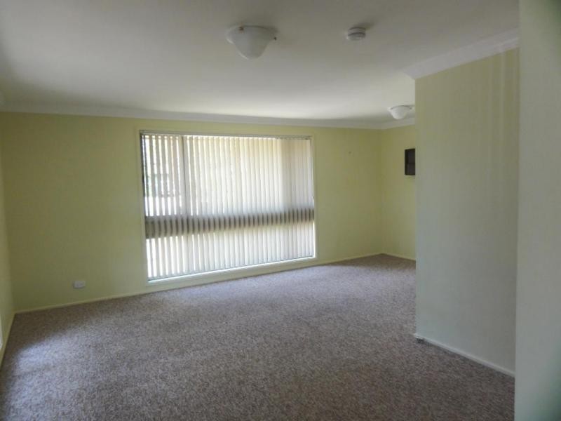 25 Taylor Avenue, Thornton NSW 2322