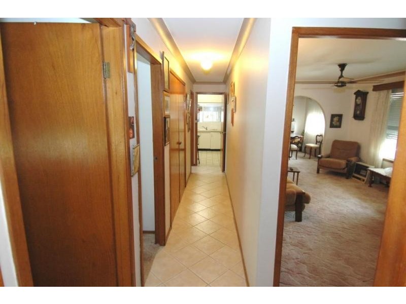 7 Thirlmere Parade, Tarro NSW 2322