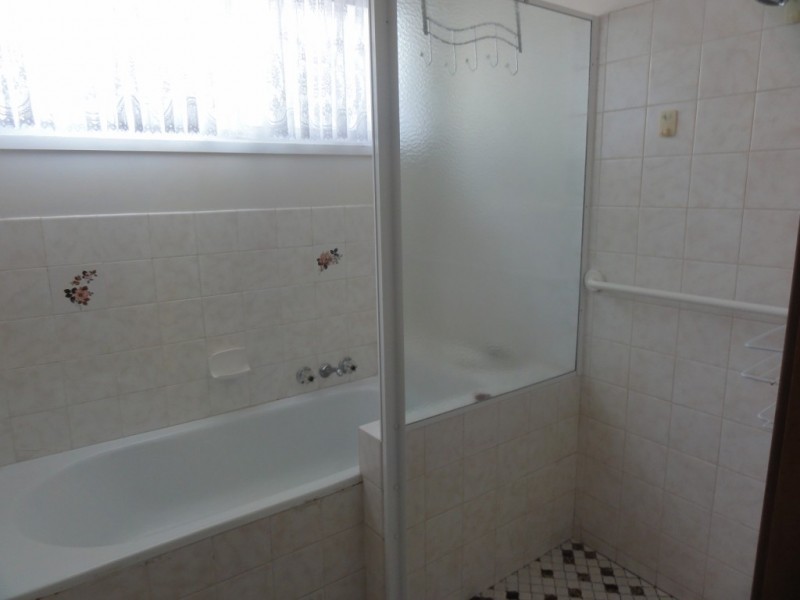 7 Thirlmere Parade, Tarro NSW 2322