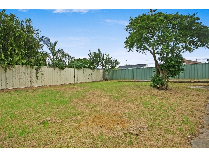 15 Irving Street, Beresfield NSW 2322