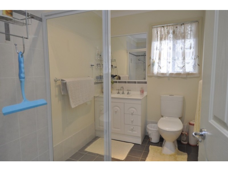 102 First Avenue (Palm Village), Tarro NSW 2322