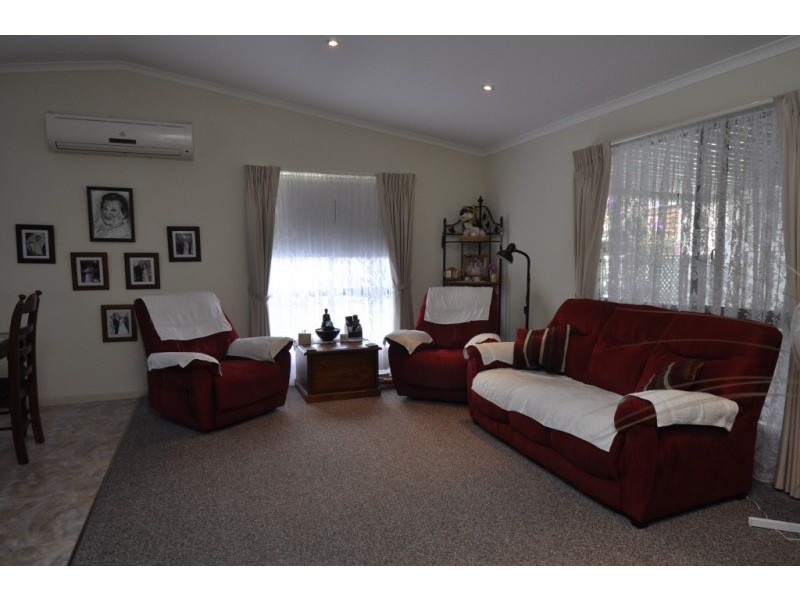102 First Avenue (Palm Village), Tarro NSW 2322