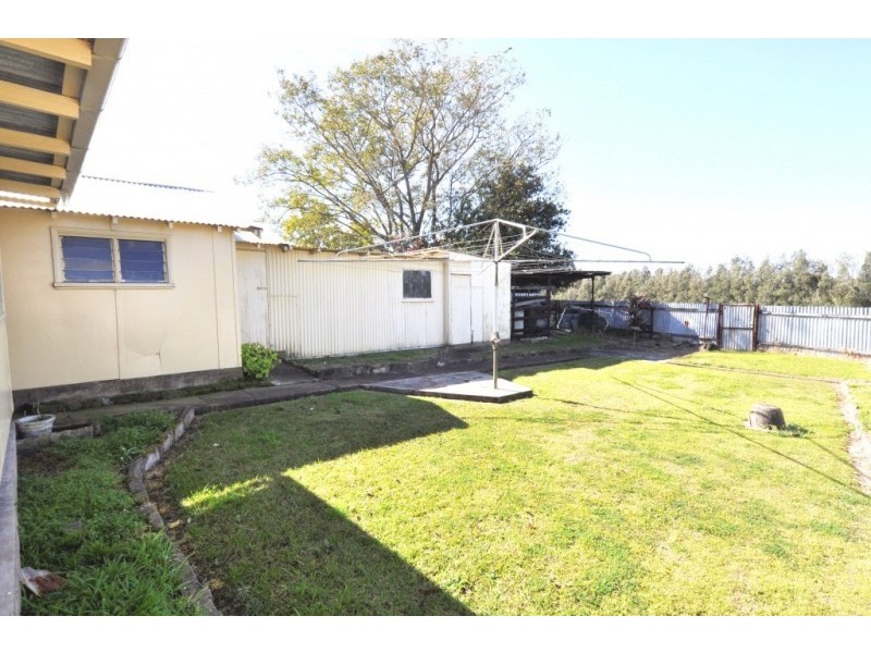 23 Eastern Avenue, Tarro NSW 2322