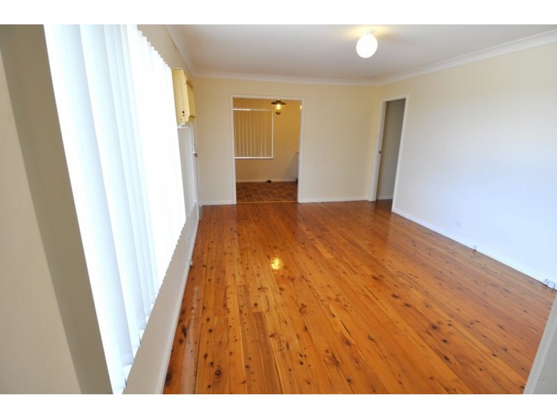 66 Curlew Crescent, Woodberry NSW 2322