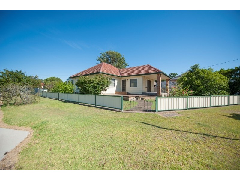 22 Eastern Avenue, Tarro NSW 2322