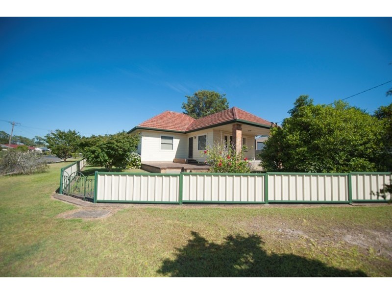 22 Eastern Avenue, Tarro NSW 2322