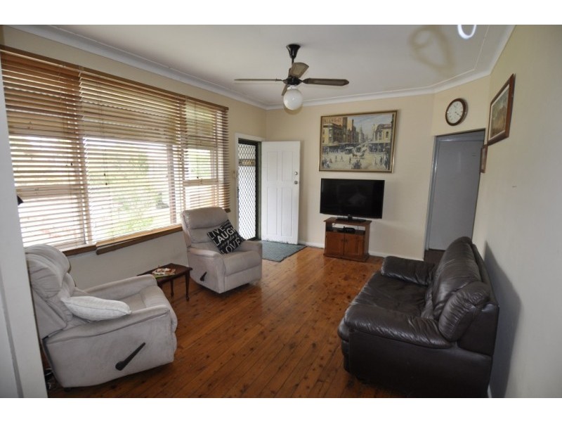 10 Pamela Street, Beresfield NSW 2322