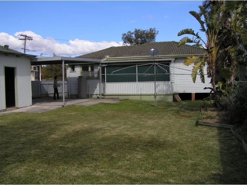 10 Pamela Street, Beresfield NSW 2322