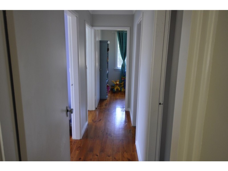 11 Gostwych Avenue, Woodberry NSW 2322