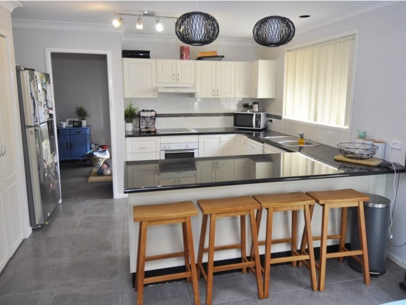 3 Taylor Avenue, Thornton NSW 2322