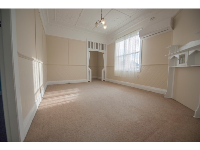 11 Narara Road, Adamstown NSW 2289