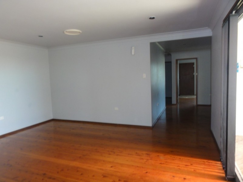 36 Burgess Parade, Tarro NSW 2322