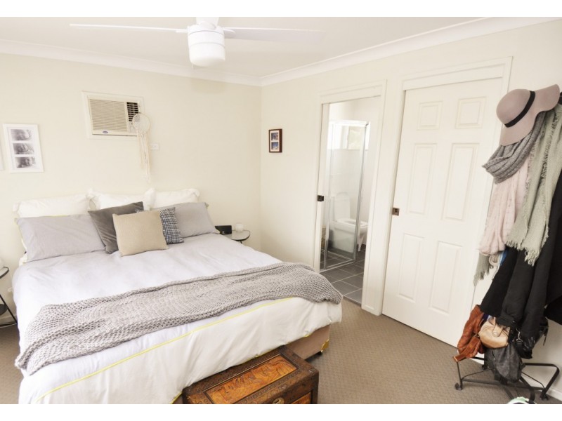 5 Taylor Avenue, Thornton NSW 2322