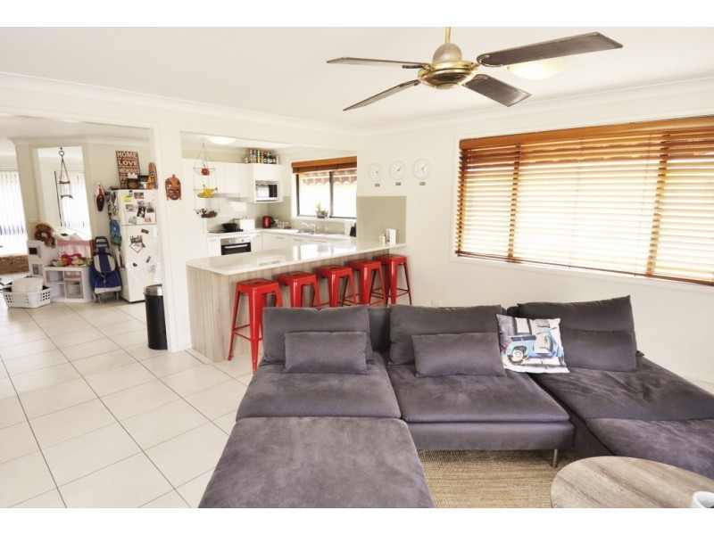 5 Taylor Avenue, Thornton NSW 2322