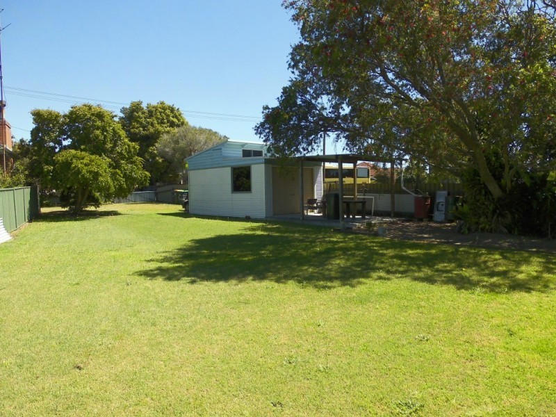 21a Eastern Avenue, Tarro NSW 2322
