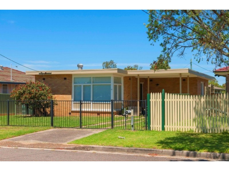 10 Sophia Jane Avenue, Woodberry NSW 2322