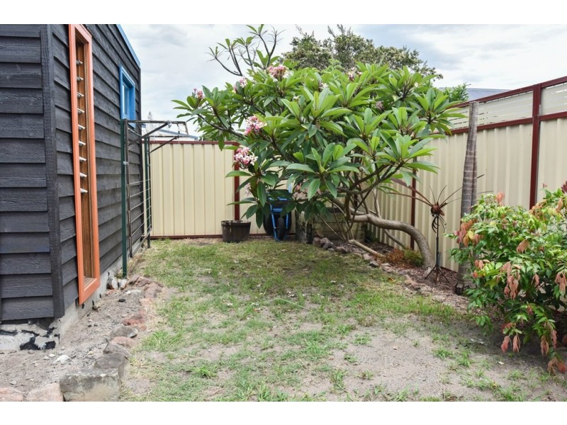 136 Lindsay Street, Hamilton NSW 2303