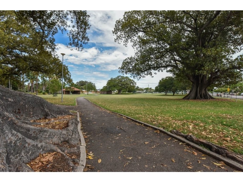 136 Lindsay Street, Hamilton NSW 2303