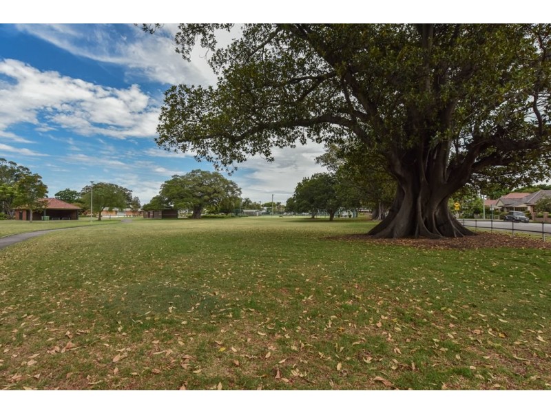 136 Lindsay Street, Hamilton NSW 2303