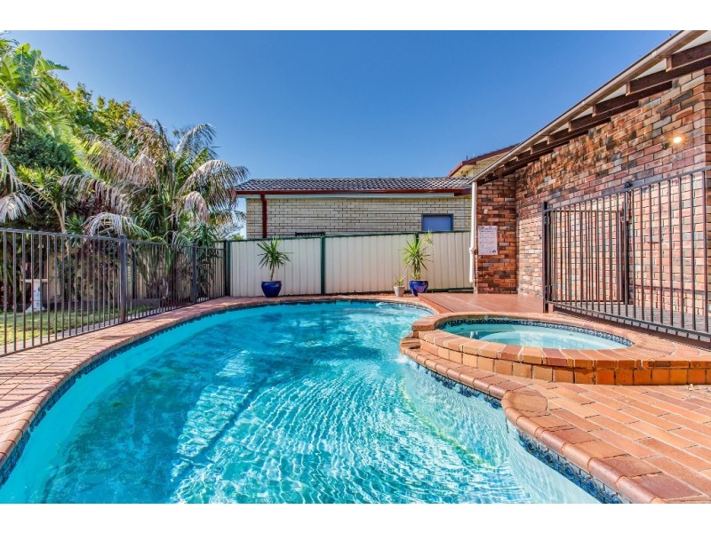 48 Chelmsford Drive, Metford NSW 2323