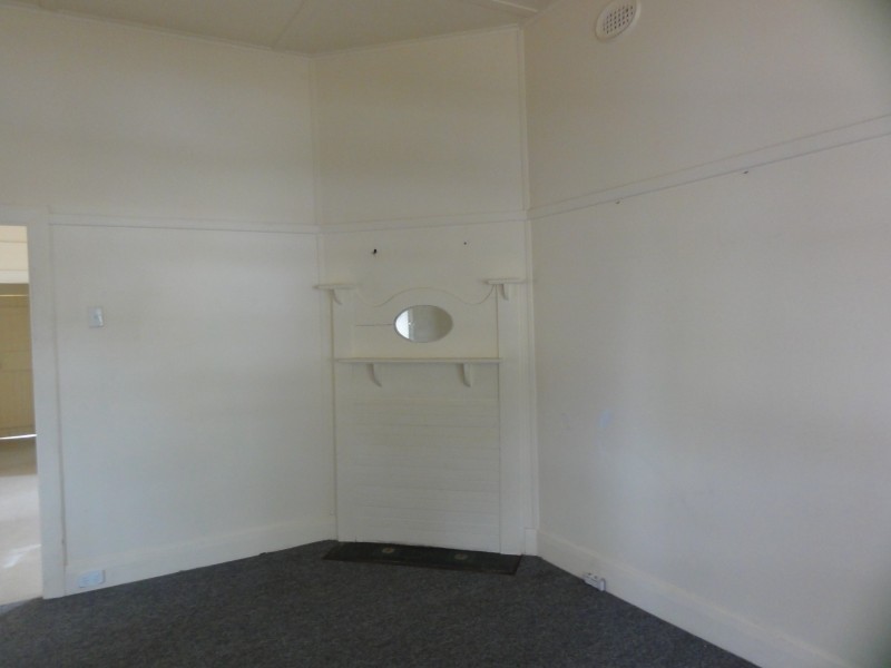 16 Chaucer Street, Beresfield NSW 2322