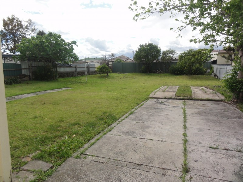 16 Chaucer Street, Beresfield NSW 2322