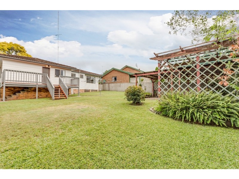 9 John Arthur Avenue, Thornton NSW 2322