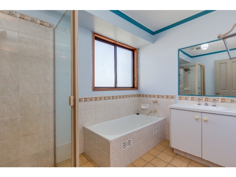 28 Michael Hill Avenue, Woodberry NSW 2322