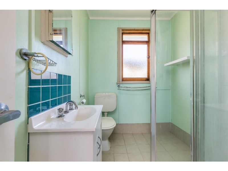 17 Kingstown Road, Woodberry NSW 2322