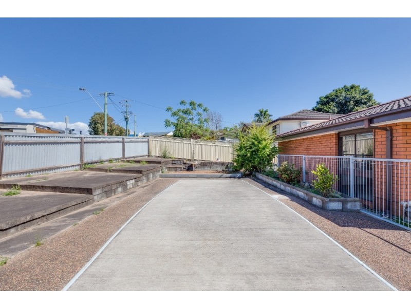 2 Hawkins Street, Rutherford NSW 2320