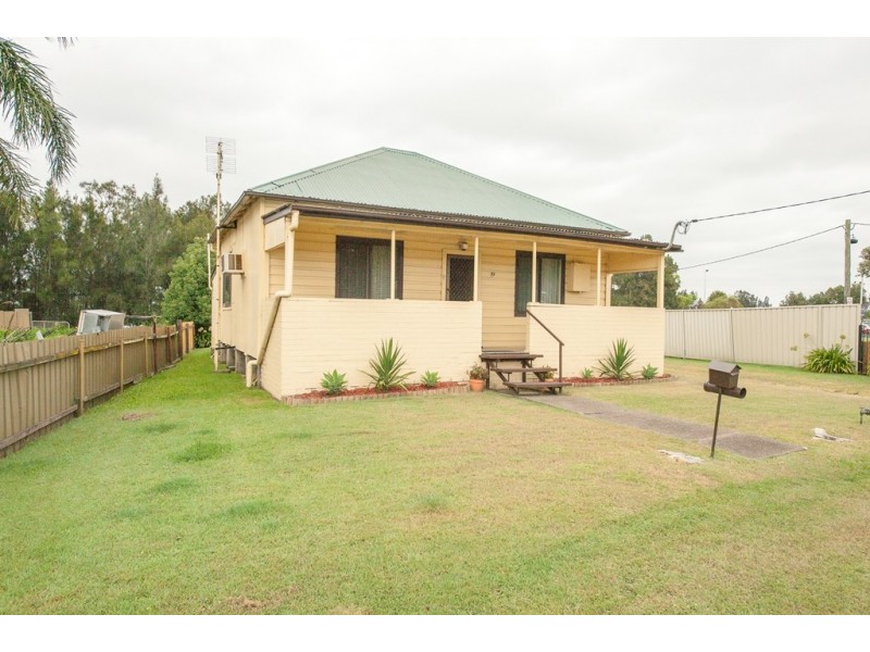 19 Maitland Road, Hexham NSW 2322